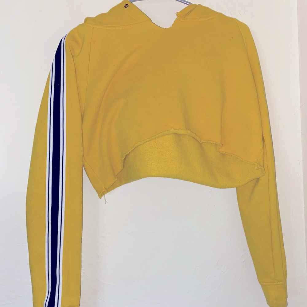 Bright yellow crop hoodie✨